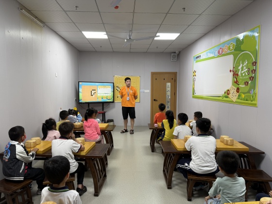 孫老師課堂常規(guī)，精彩講解瞬間_副本.jpg
